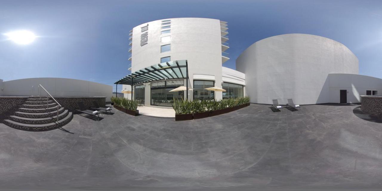 Fiesta Inn Guadalajara Aeropuerto Las Pintas エクステリア 写真